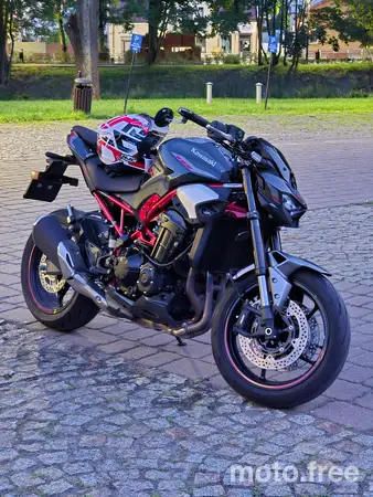 Kawasaki Z900 2025 Warszawa 39360 PLN