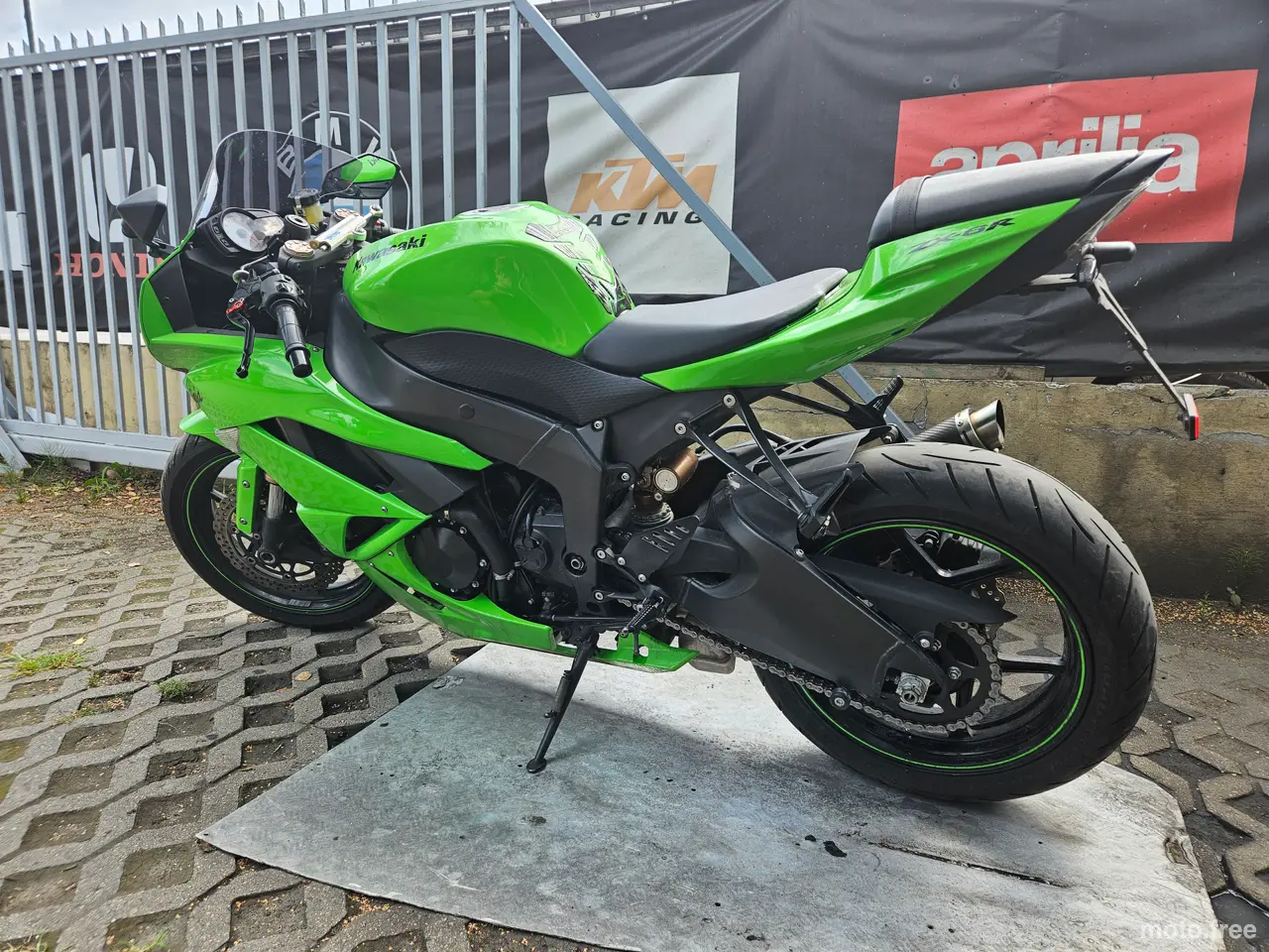 Kawasaki ZX